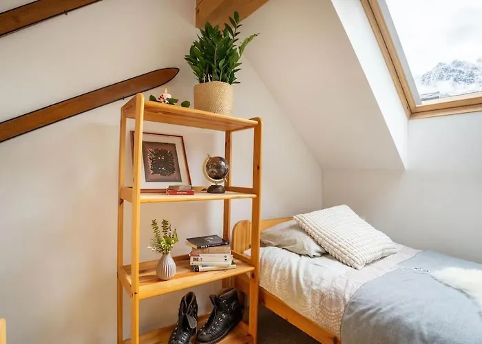 Hut Smucka Holiday home *