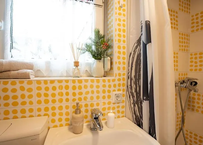 Hut Smucka Holiday home *