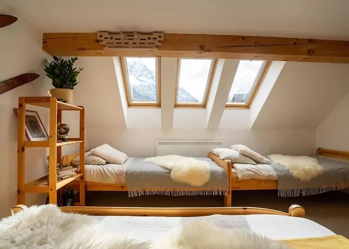 Hut Smucka Holiday home