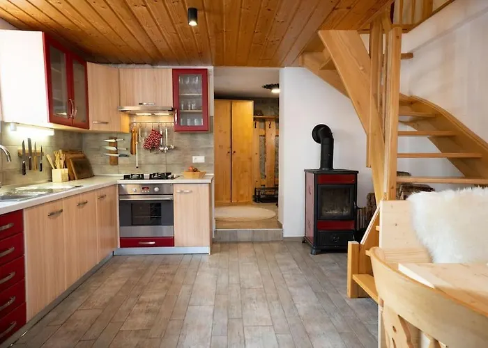 Holiday home Hut Smucka