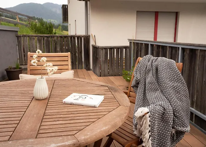 Holiday home Hut Smucka *