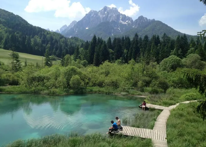 Holiday home Hut Smucka *